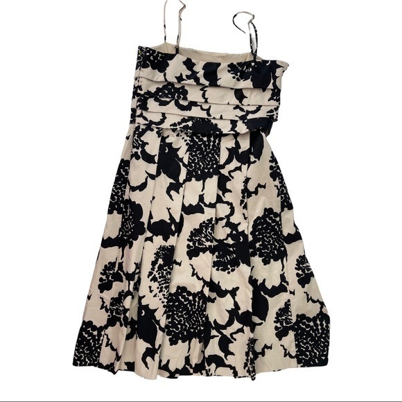 Nine West Spaghetti Strap Floral‎ Dress w/pleats - Picture 6 of 9
